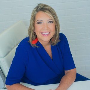 Meet your Posher, Denise